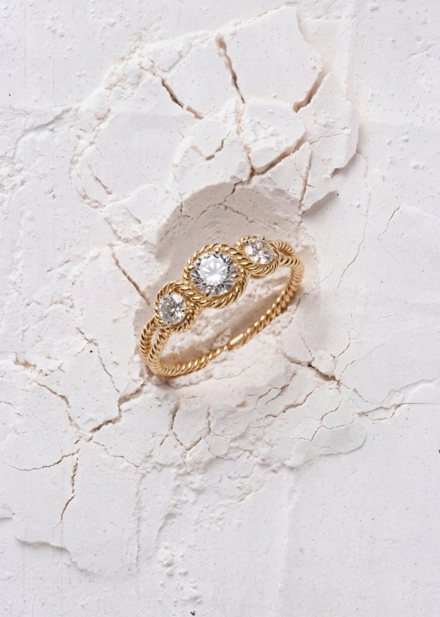 TRIO TWIST RING